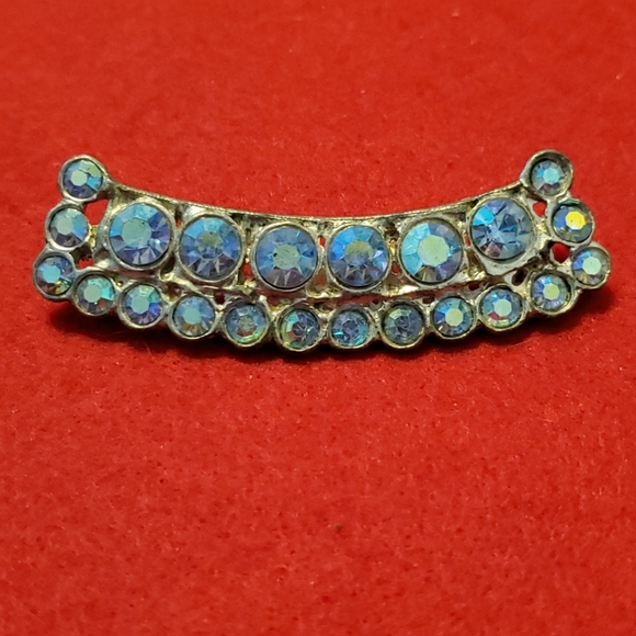 Vintage Jewelry - Vintage Blue Aurora Borealis Pot Metal Brooch